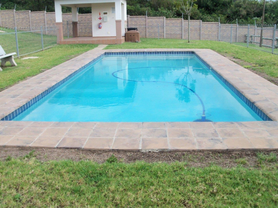 To Let 1 Bedroom Property for Rent in Beacon Bay Eastern Cape